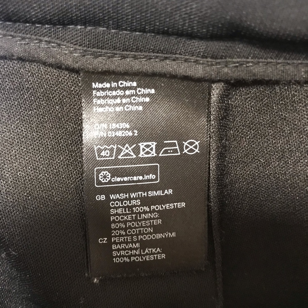 H&M Black Cropped Dress Pants- Size 2 - Picture 5 of 10